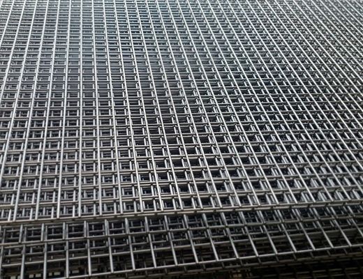 Low Carbon Steel Galvanized Welded Wire Mesh Sheets untuk Konstruksi dalam Panel atau Rolls