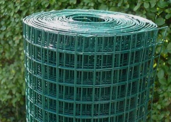 Hijau Dilapisi 0.35mm-6mm Wire Mesh Roll Welded Wire Mesh Fencing Rolls Anti Penuaan