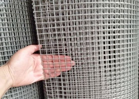Jaring Kawat Las Stainless Steel 15m 20m 30m Digunakan sebagai Kandang Unggas atau Pagar