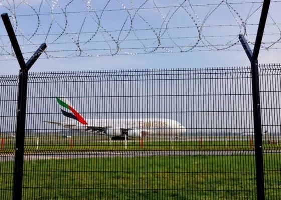 4.0m 5.2m Plastik Dilapisi Wire Mesh Panel Panel Pagar Keamanan Bandara