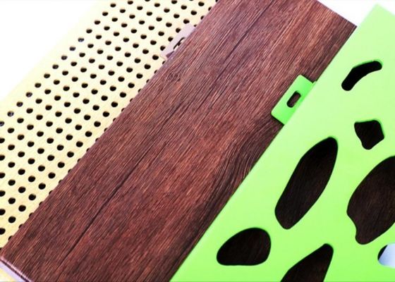 Pelat Fasad Aluminium Anti Kelembaban Berlubang Lapisan Fluorokarbon