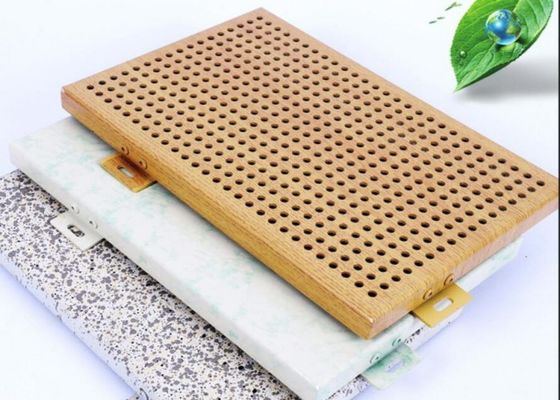 Pelat Fasad Aluminium Anti Kelembaban Berlubang Lapisan Fluorokarbon