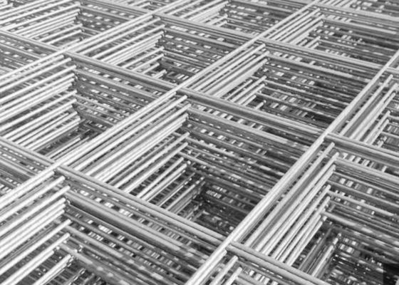 Galvanized Steel 1.0mm Welded Wire Mesh Panel dengan ukuran lubang 50x50mm untuk pemasangan yang mudah