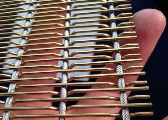 Layar bergetar berbentuk lubang persegi atau persegi panjang dengan sertifikasi ISO14001