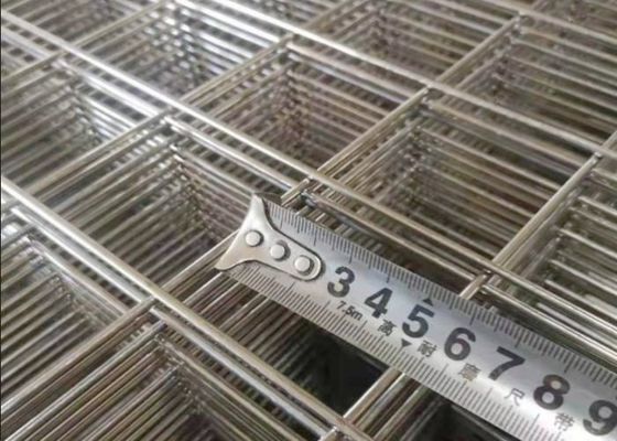 Jaring Kawat Las Galvanis 4&#39; X 8&#39; dengan Ukuran Jaring Seragam untuk Penguatan