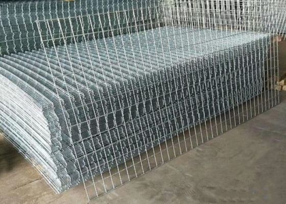 Jaring Kawat Las Galvanis 4&#39; X 8&#39; dengan Ukuran Jaring Seragam untuk Penguatan