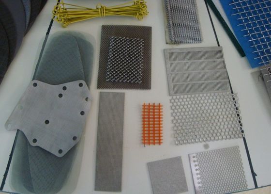 Perforated Filter Wire Mesh Untuk Struktur Multi-Layer 0.4mm Sampai 1