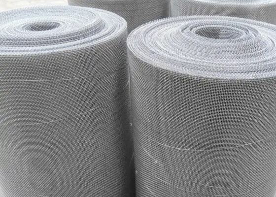 Mesh 12 x 12 Baja Karbon Baja Persegi Panjang Dibangun untuk Memberikan Kekuatan dan Stabilitas Luar Biasa di Industri