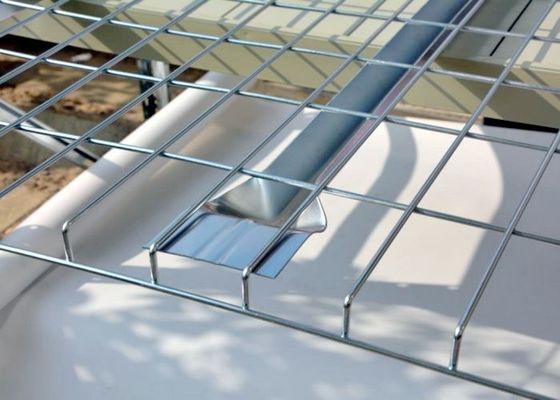 Kekuatan Tinggi Q195 Metal Welded Mesh Panel Decking Wire Mesh
