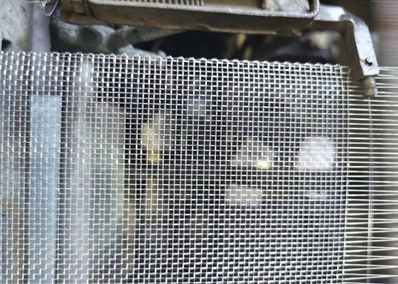 Corrosion Resistant Woven Mesh Screen Galvanized Surface Twilled